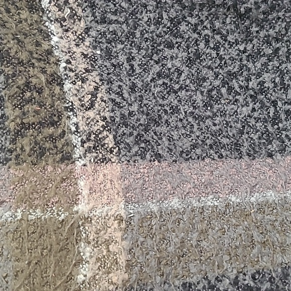 Plaid Poncho - Picture 5 of 6